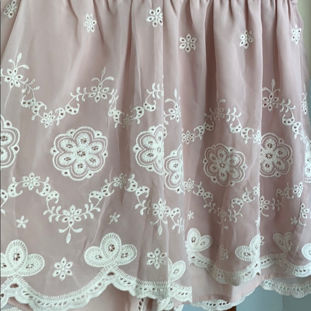 Wayf embroidered romper - Picture 6 of 7